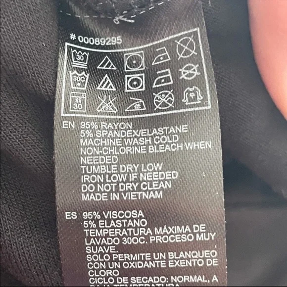 Forever 21 Black Maxi Dress - Picture 11 of 12